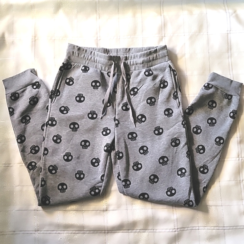 NWT Skull Crop Sweater & Sweats Set - Picture 8 of 11